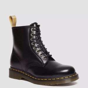 Dr. martens Vegan 1460 size W7 M6